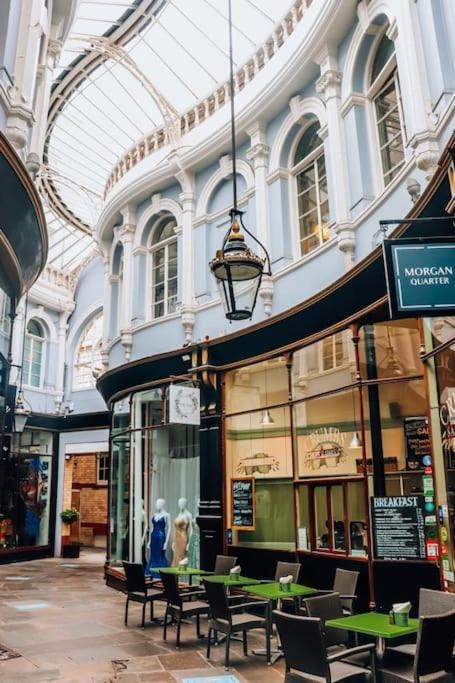 2-Bed Apartment Heart Of Cardiff Exterior foto