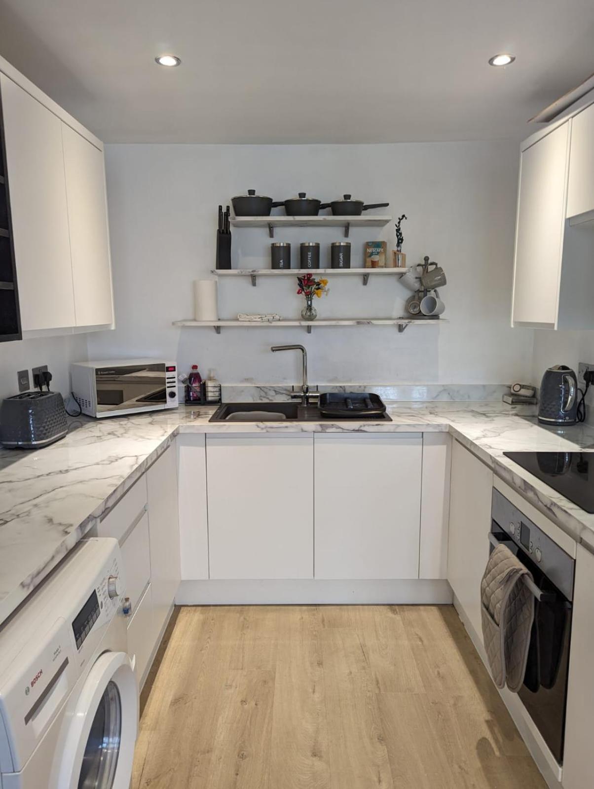 2-Bed Apartment Heart Of Cardiff Exterior foto