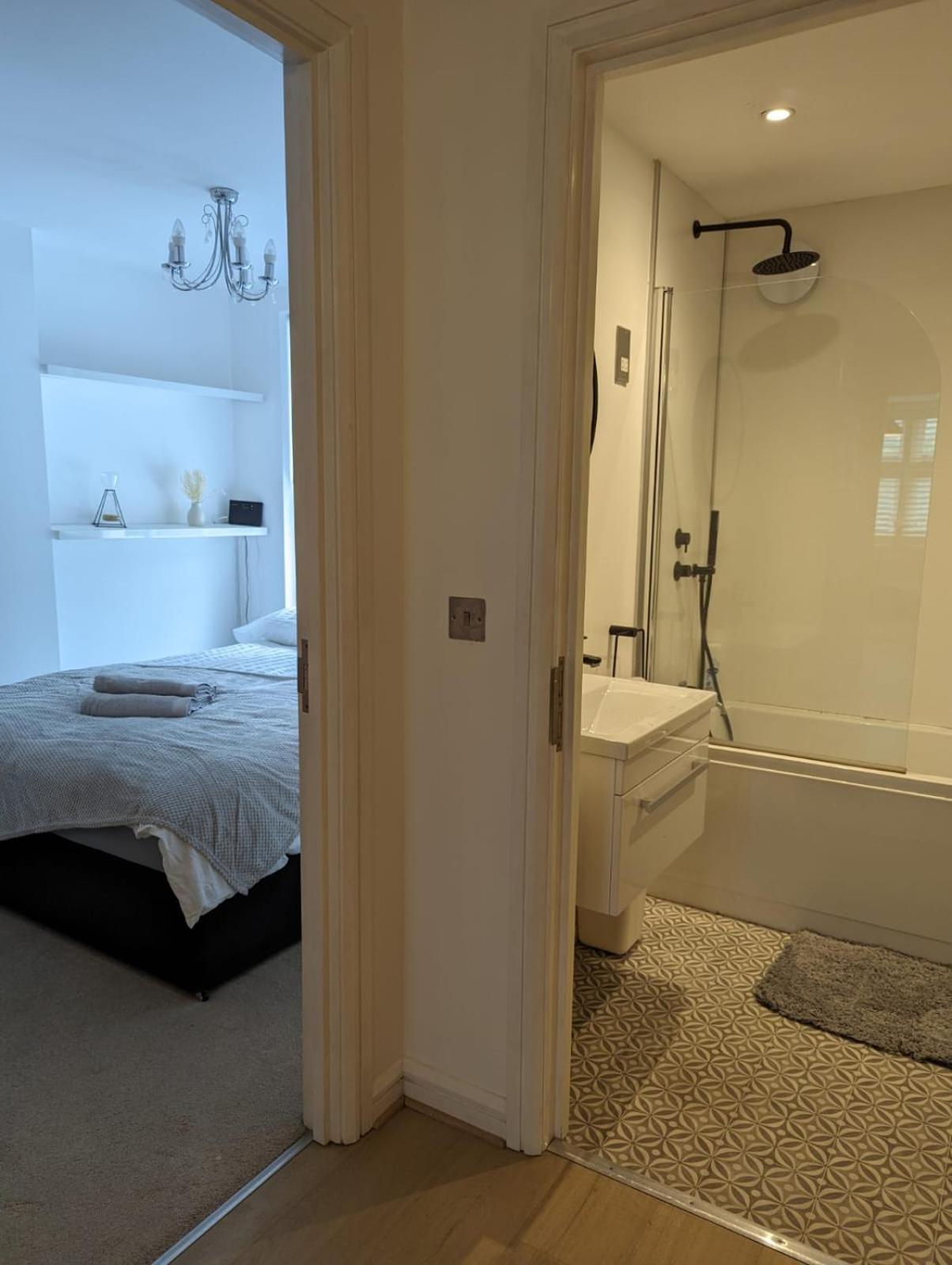 2-Bed Apartment Heart Of Cardiff Exterior foto